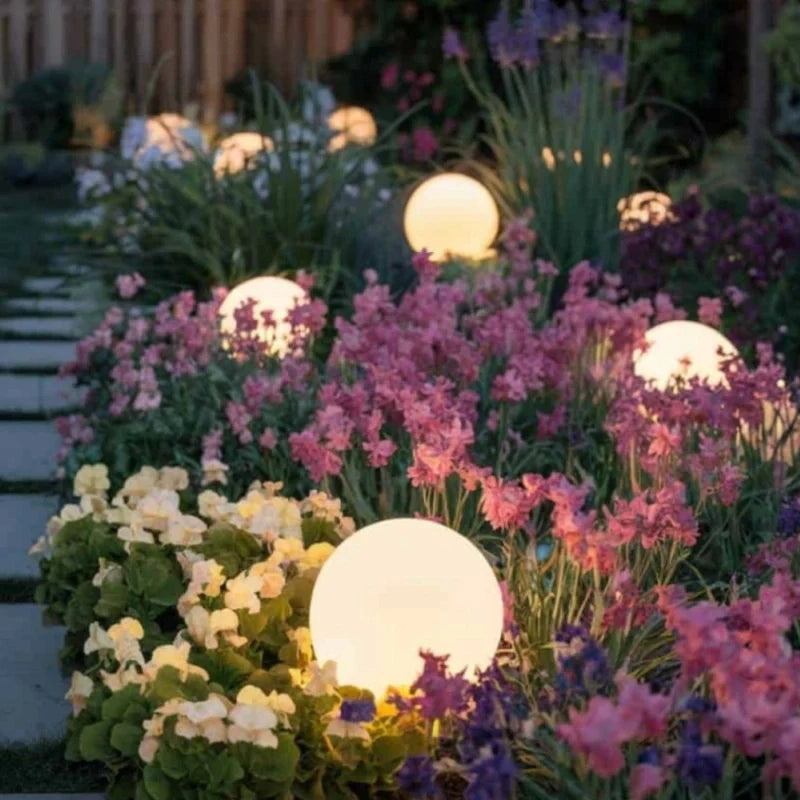 Lampe de jardin sphérique LED Norra Maison