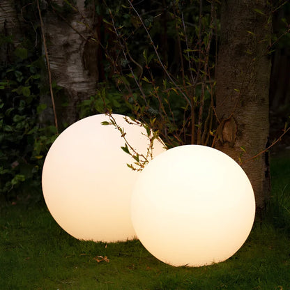 Lampe de jardin sphérique LED Norra Maison