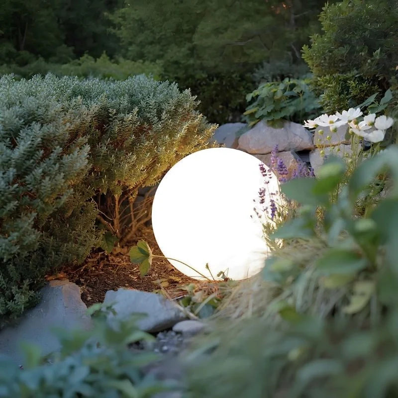 Lampe de jardin sphérique LED Norra Maison